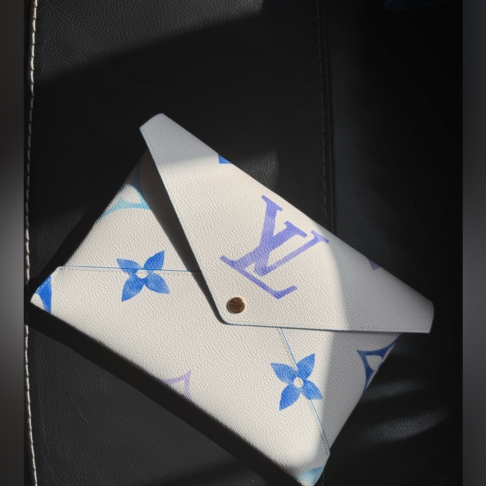 Loius Vuitton Kirigami Large Pochette